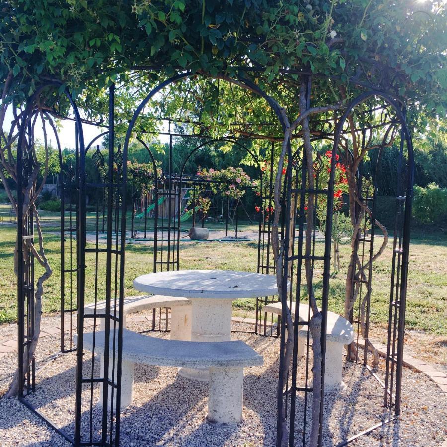 Gite En Provence "Rose" Modene Εξωτερικό φωτογραφία